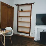 公寓 Studio Tres Spacieux Avec Cour, En Plein Coeur De ! 卡尔卡松