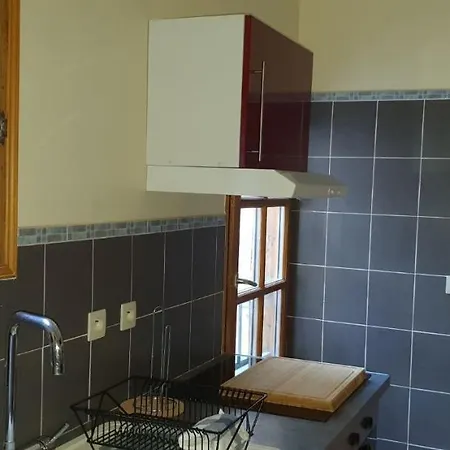 Studio Tres Spacieux Avec Cour, En Plein Coeur De ! * קרקסון