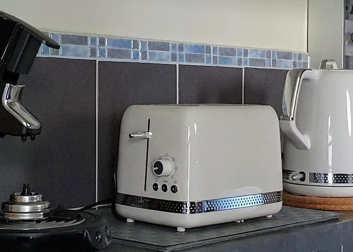 Studio Tres Spacieux Avec Cour, En Plein Coeur De ! Carcassonne